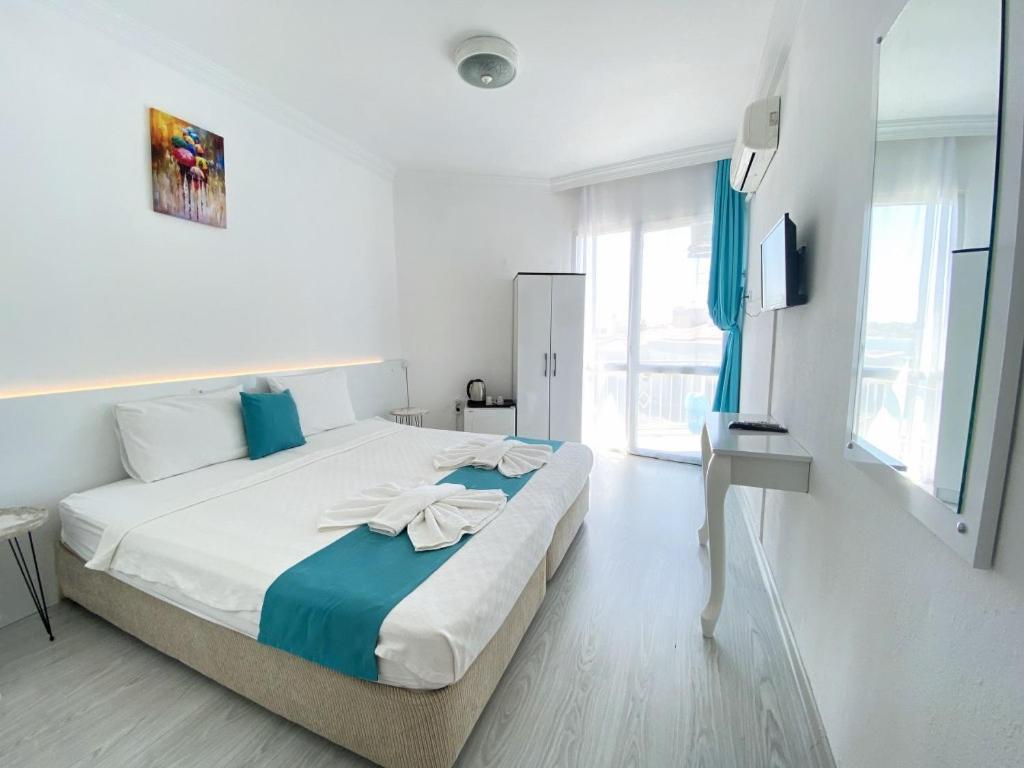 Cesme Minerva Port Hotel Экстерьер фото