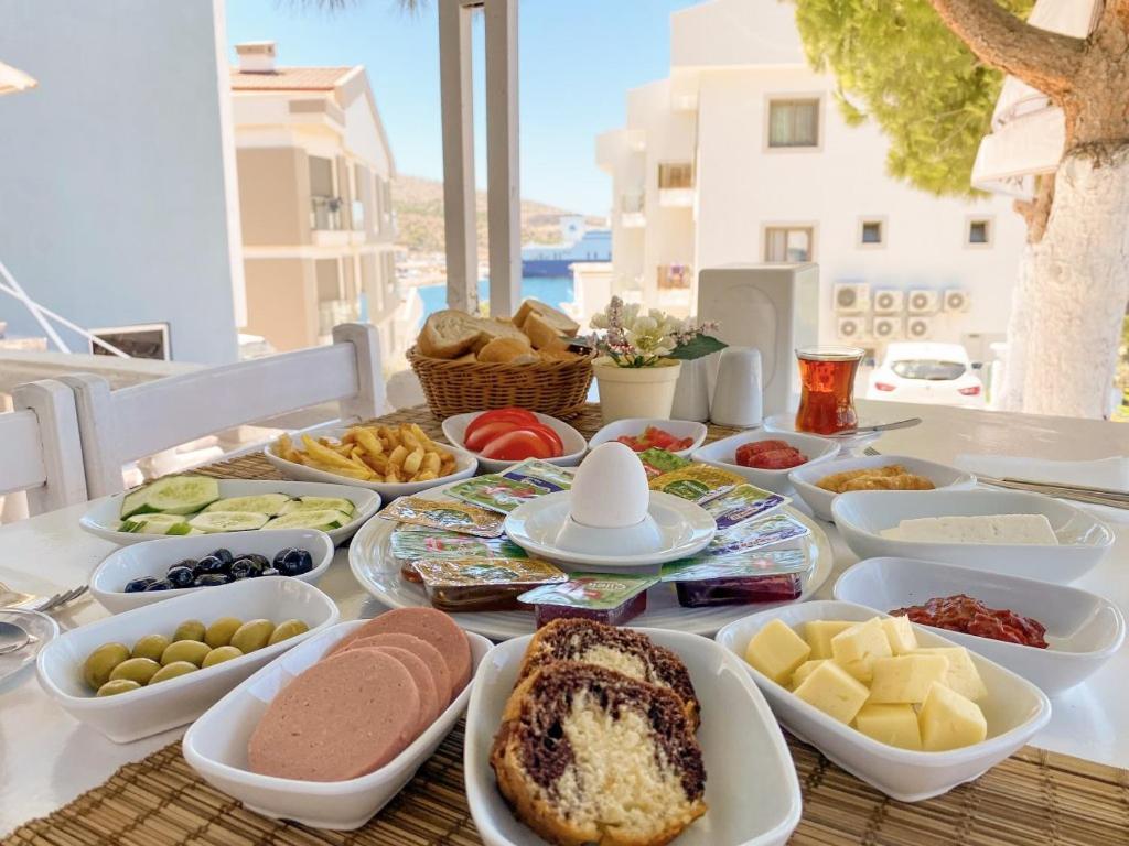Cesme Minerva Port Hotel Экстерьер фото